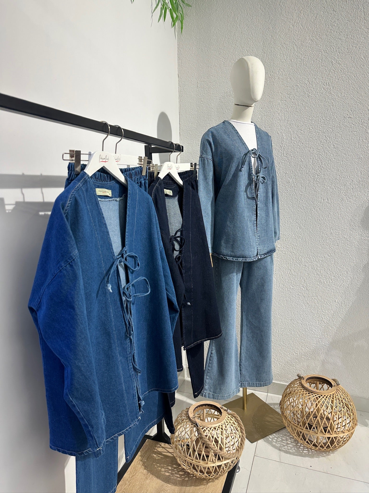 Önden Bağlamalı Denim Takım
